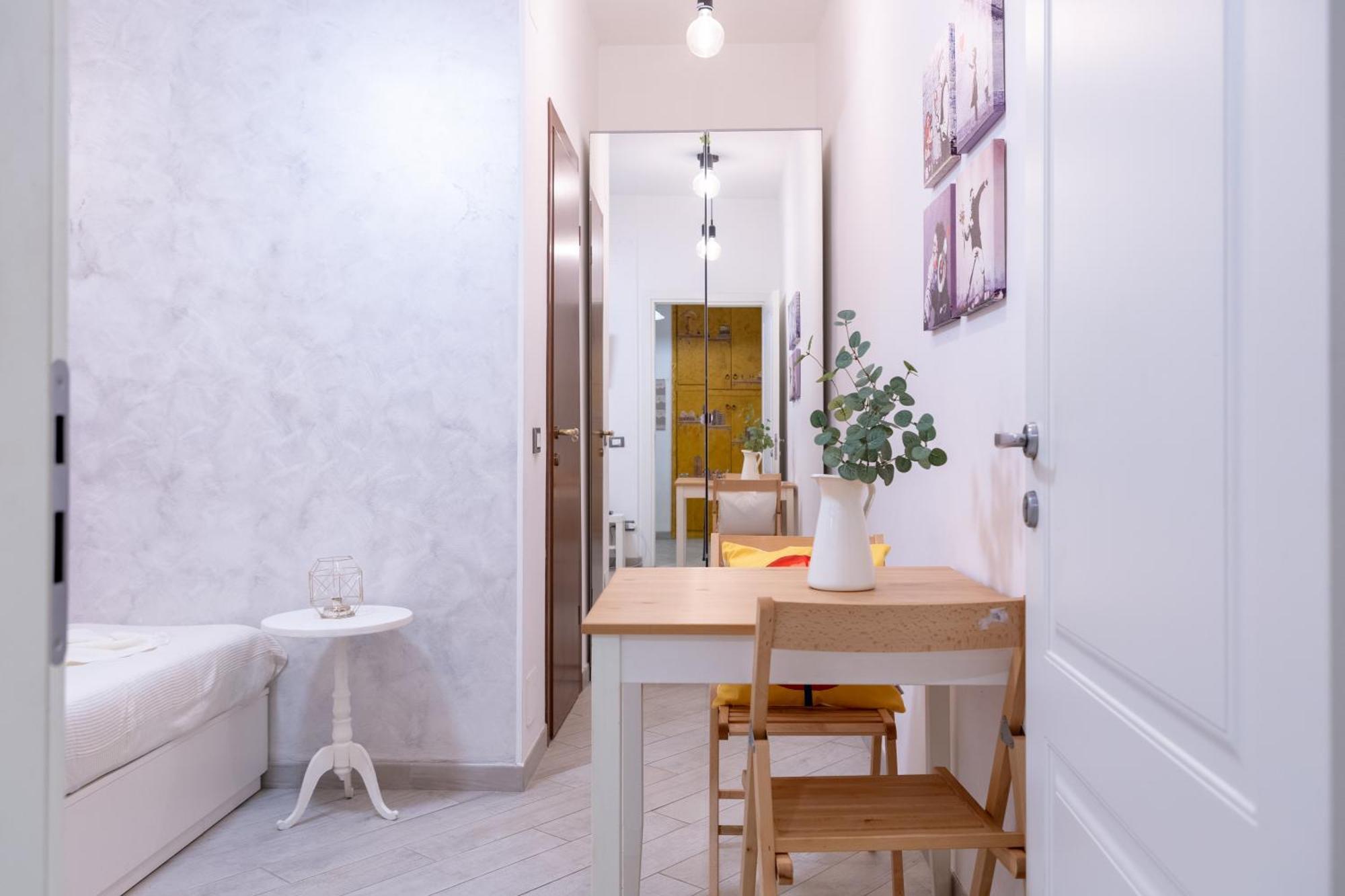 Stanza Comoda E Silenziosa Con Bagno Privato E Area Lavoro E Relax Ρώμη Εξωτερικό φωτογραφία