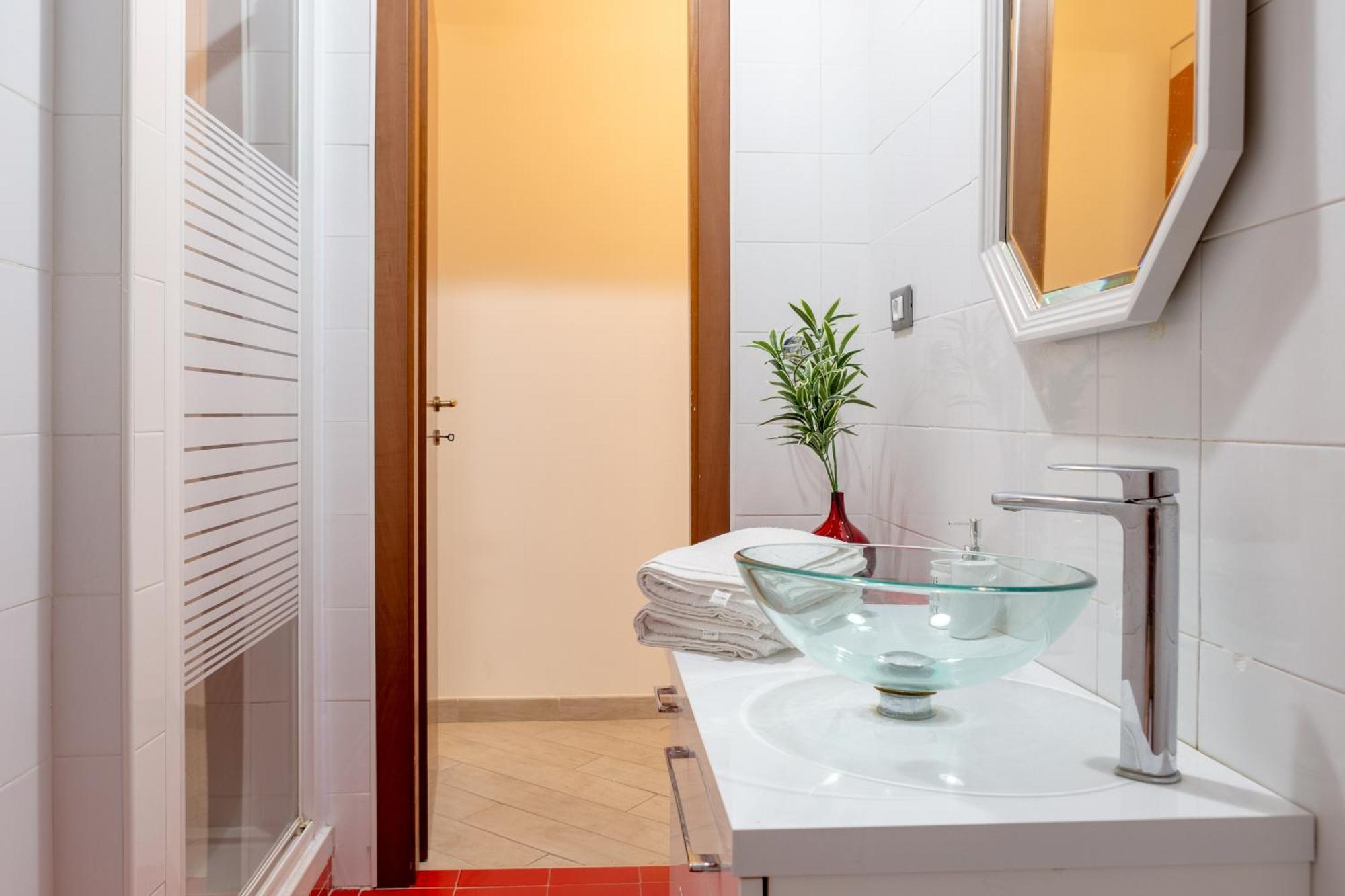 Stanza Comoda E Silenziosa Con Bagno Privato E Area Lavoro E Relax Ρώμη Εξωτερικό φωτογραφία